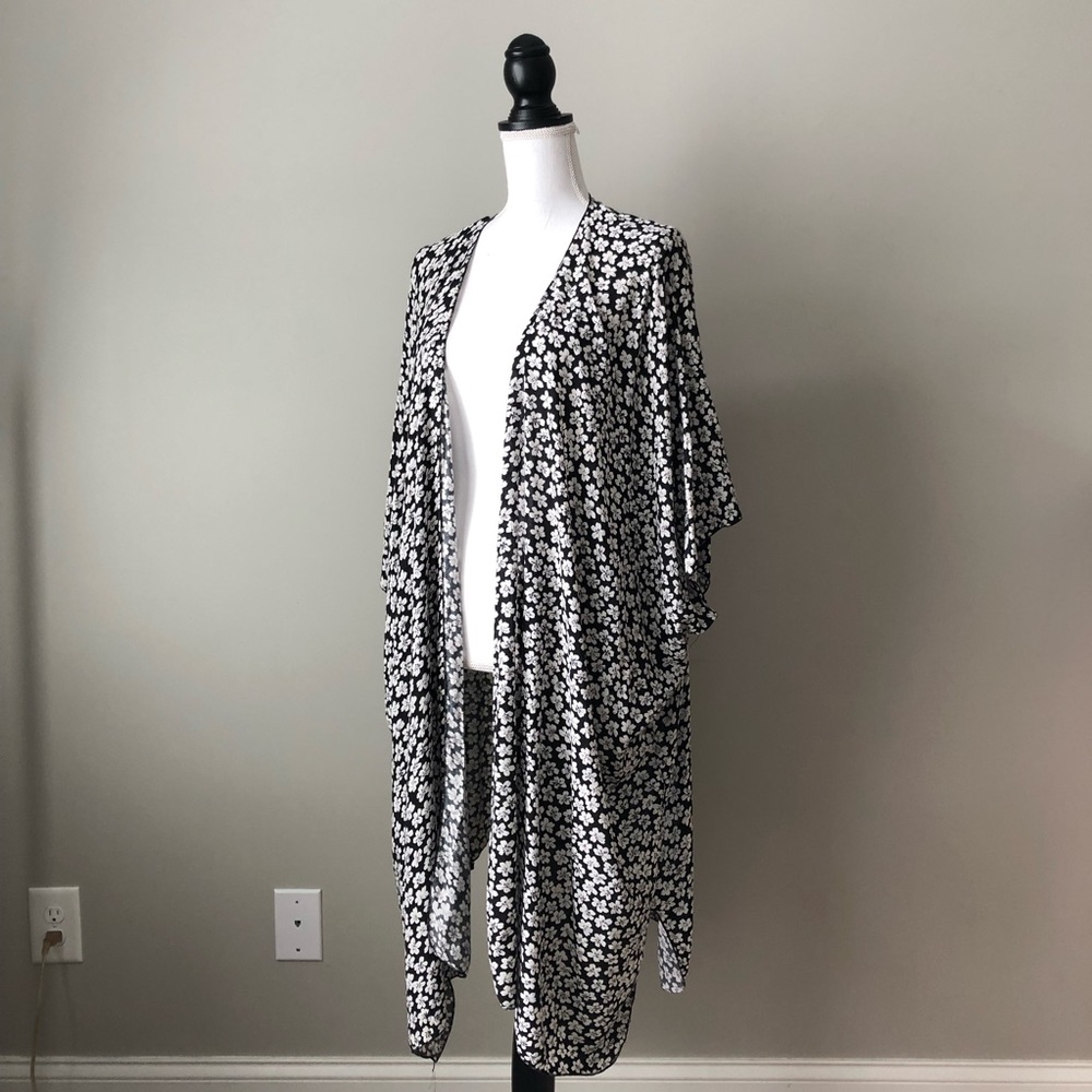 BRANDY MELVILLE | Floral Kimono Duster - Picture 3 of 5